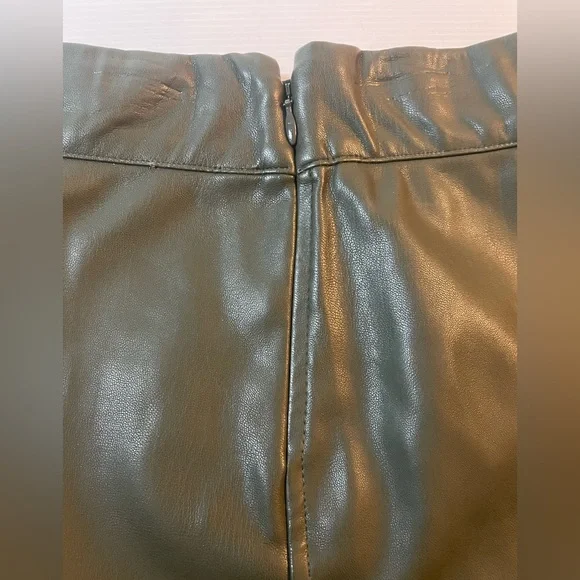 Brochu Walker Olive Green Vegan Leather Pencil Skirt Size S - Picture 10 of 11